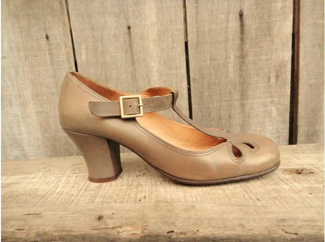 Chie Mihara Beige Heels
